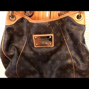 LouisVuitton Galliera PM